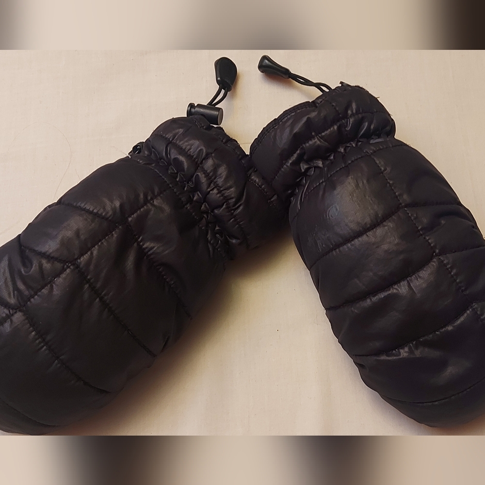 Black Quilted Mittens